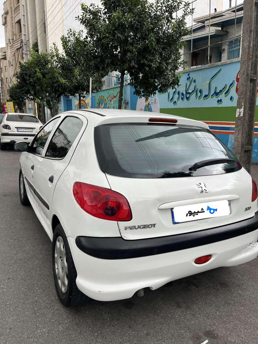 قیمت فروش براساس کیلو می باشد و به بالاترین قیمت فروخته می شود
