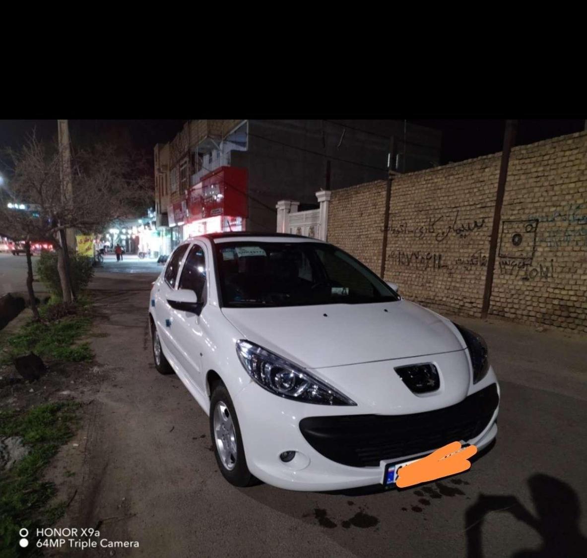 یک دستگاه خودرو سوارکاری سیستم چانگ یونگ موسو 3200 مدل 2005 رنگ سفید