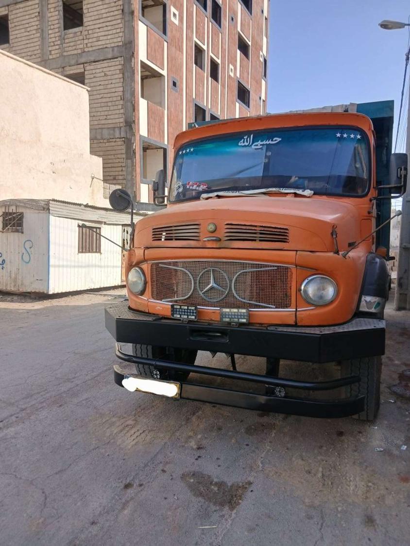 فروش یک دستگاه خودرو اتوبوس بیابانی بنز 302 مدل 1372 (رنگ سفید ) به شماره انتظامی (ایران 12 – 878 الف 17 )