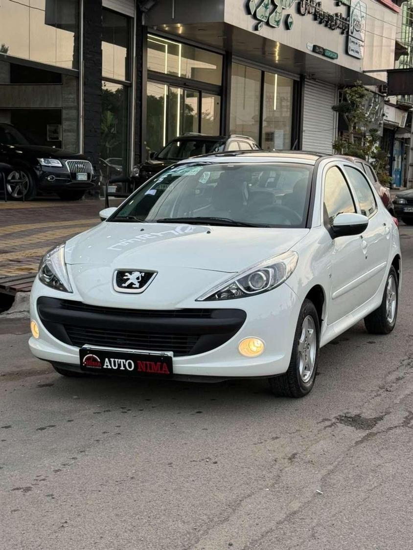 سواری فونیکس تیگو 8
