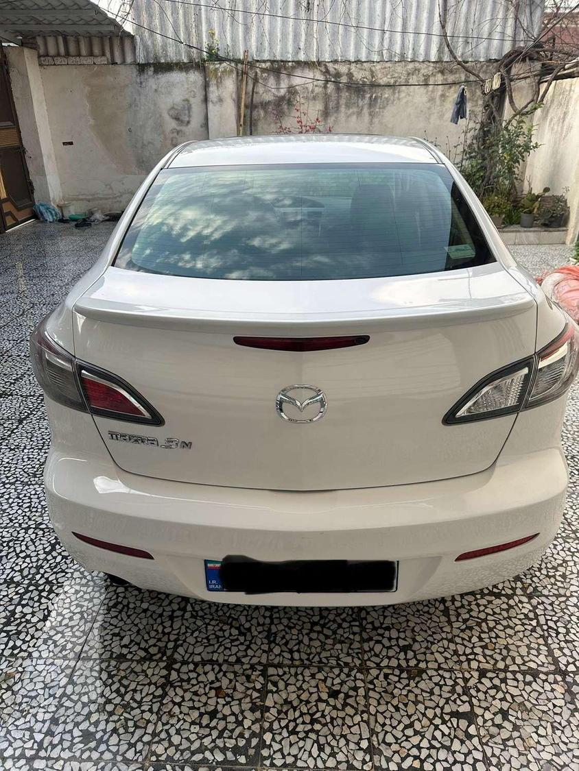 فروش یکدستگاه وانت پیکان 1600مدل 1387 سفید شیری روغنی به شماره شاسی NAAA46AA18G009519