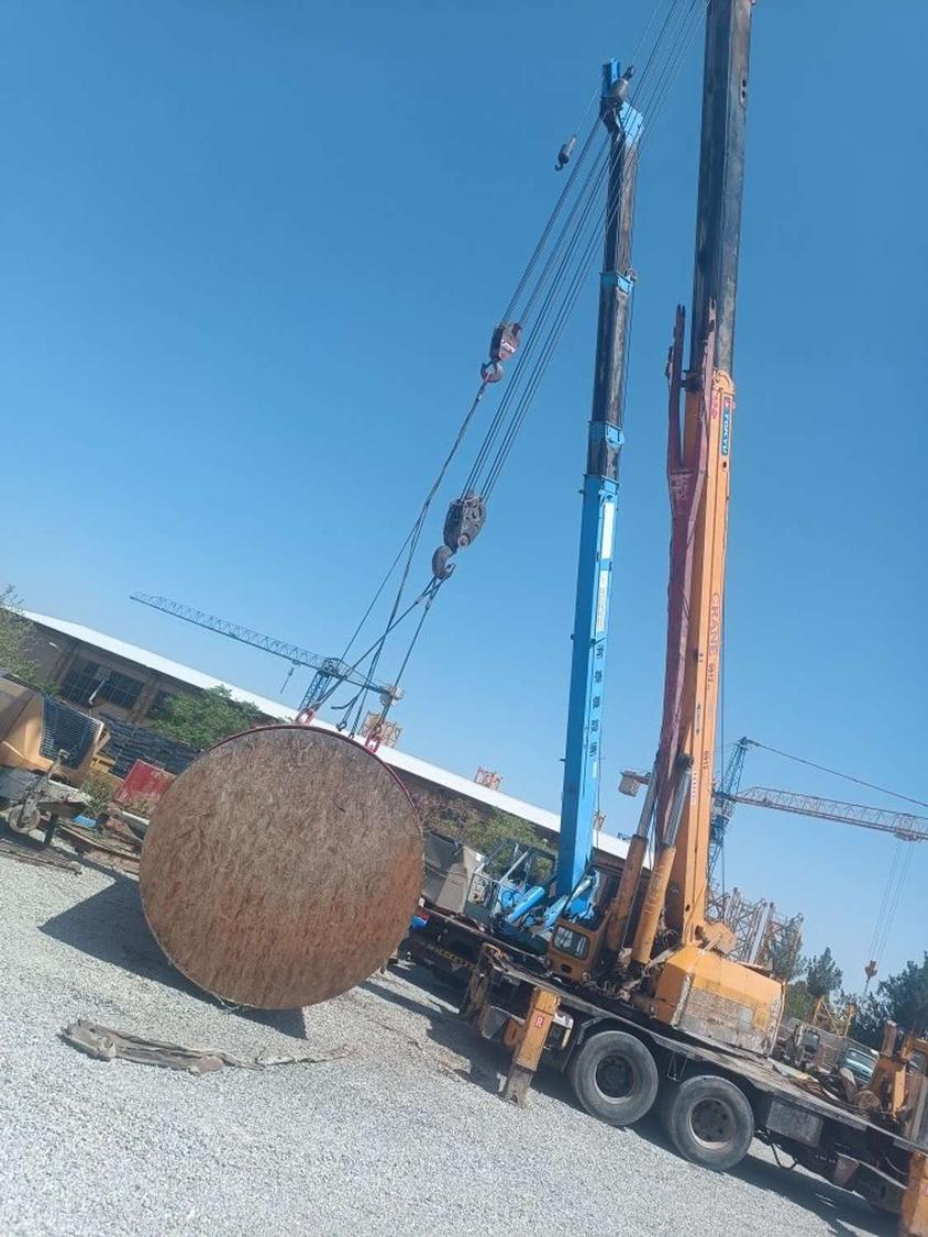 اتوبوس شهری شهاب cng مدل 1385 آبی رنگ به شماره انتظامی ایران 13- 221ع33
