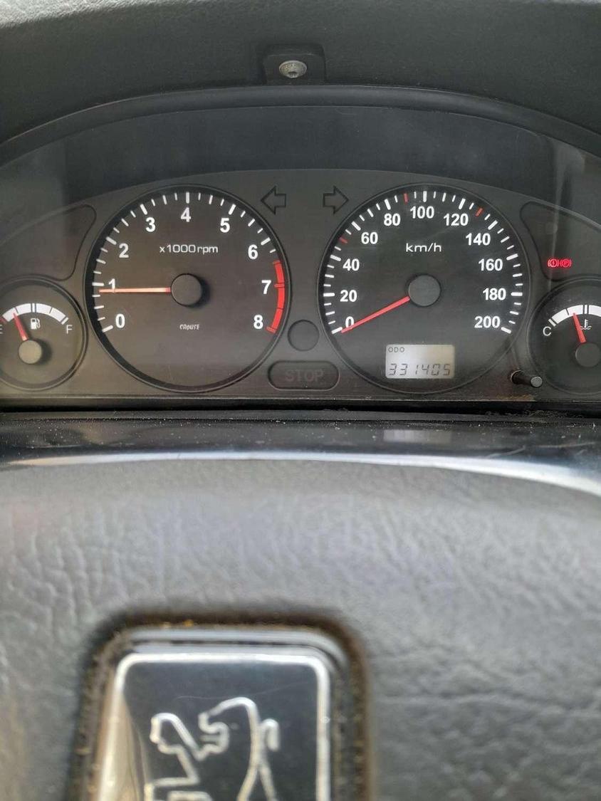 پژو جی ال ایکس 405